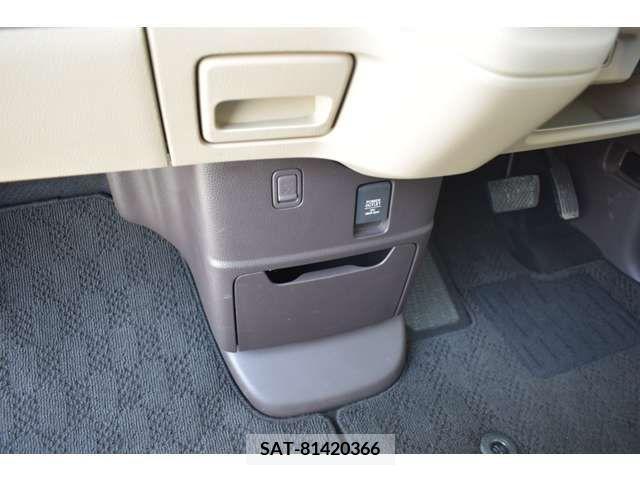 Honda N BOX 2017-10 342676-10