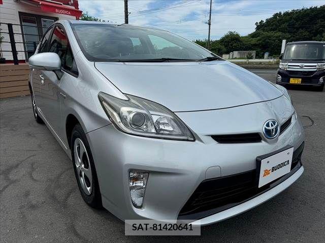 Toyota PRIUS 2013-09 322128-7