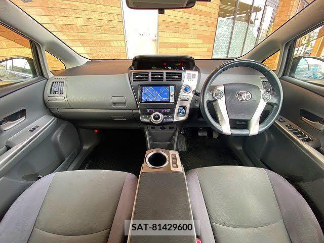Toyota PRIUS ALPHA 2012-03 204783-1