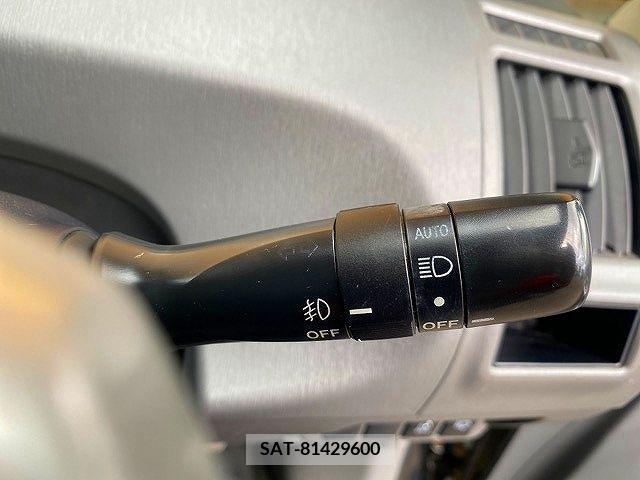 Toyota PRIUS ALPHA 2012-03 204783-23
