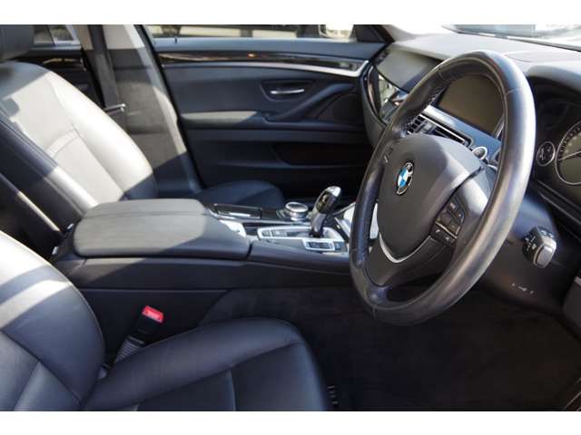 Bmw 5 SERIES 2014-10 2204-3