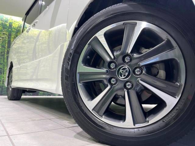 Toyota VOXY 2017-11 16833-14
