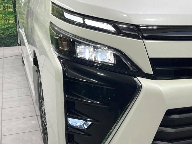 Toyota VOXY 2017-11 16833-13