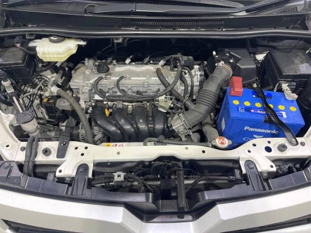 Toyota VOXY 2017-11 16833-19