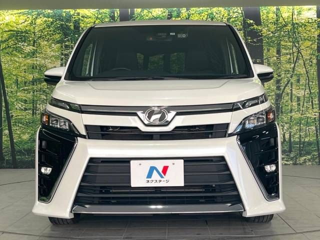 Toyota VOXY 2017-11 16833-15