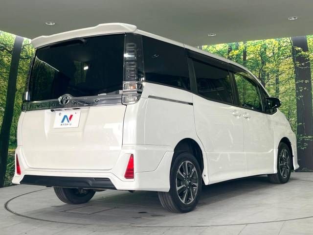 Toyota VOXY 2017-11 16833-18
