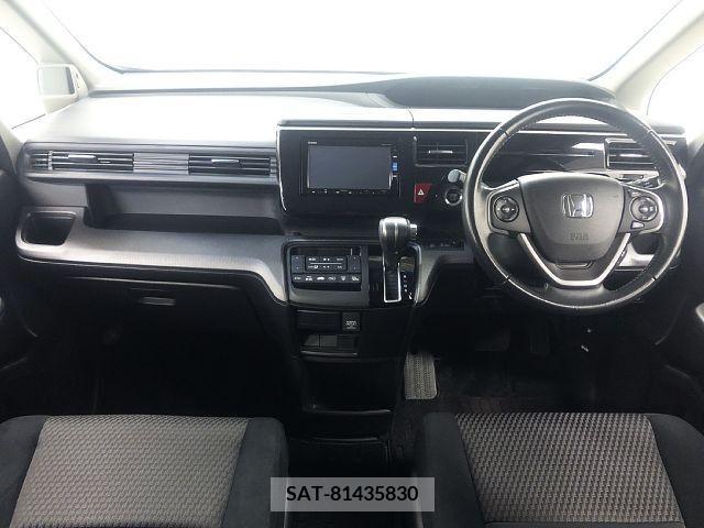 Honda STEP WGN 2015-11 324676-1