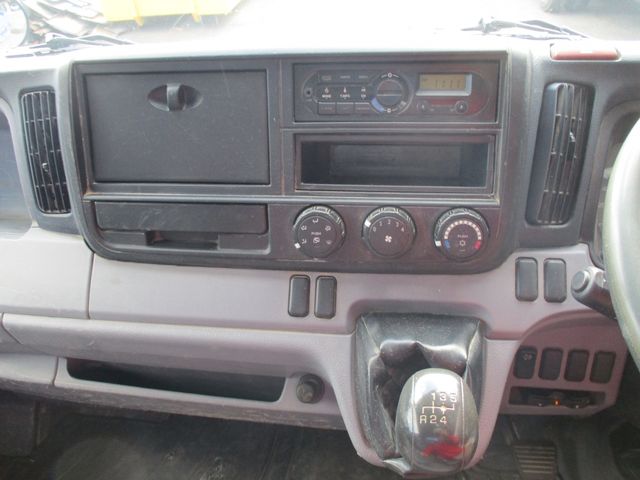 Mitsubishi CANTER 2016-02 13910-17