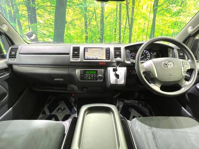 Toyota HIACE VAN 2020-10 19866-1