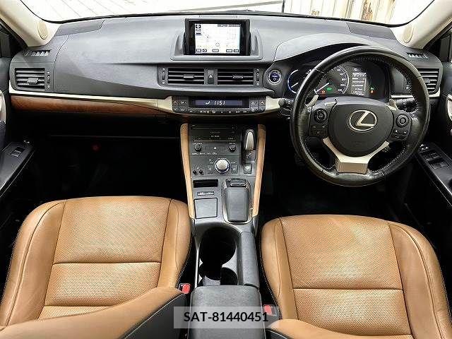 Lexus CT 2017-08 275578-1