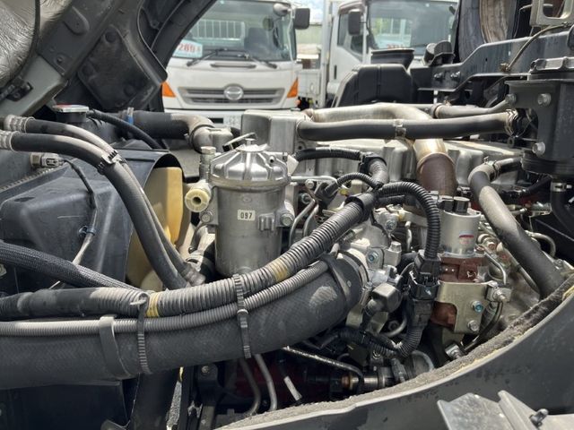 Hino RANGER 2011-02 6687-23