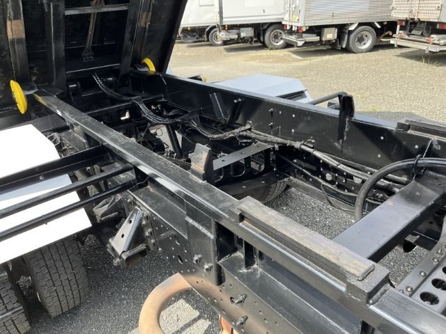 Hino RANGER 2011-02 6687-11