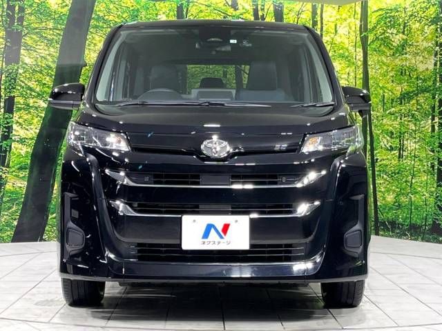 Toyota NOAH 2023-04 195212-15
