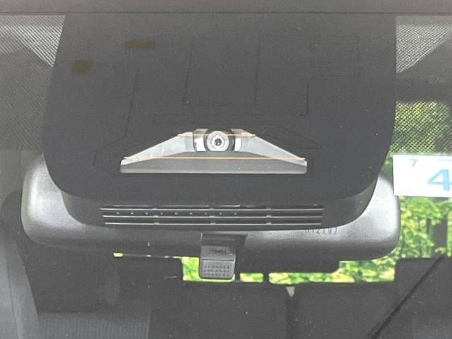 Toyota NOAH 2023-04 195212-4