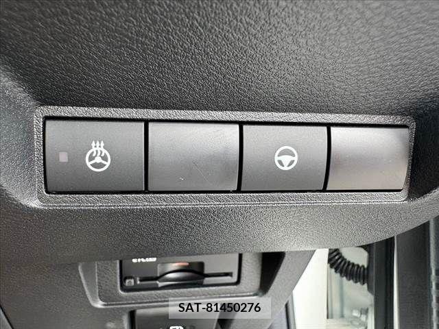 Nissan AURA 2022-03 356672-5