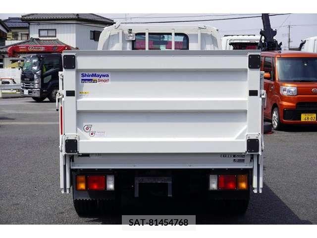 Mazda TITAN 2013-05 228659-3