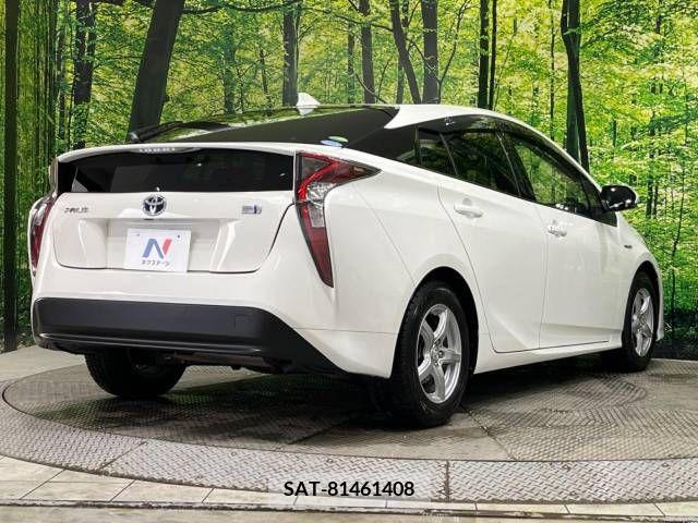 Toyota PRIUS 2018-05 322322-17