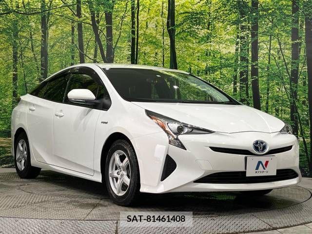 Toyota PRIUS 2018-05 322322-16