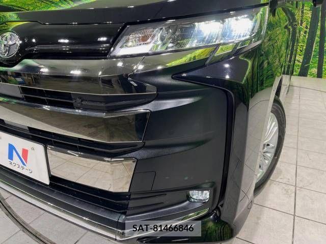 Toyota NOAH 2023-06 217403-12