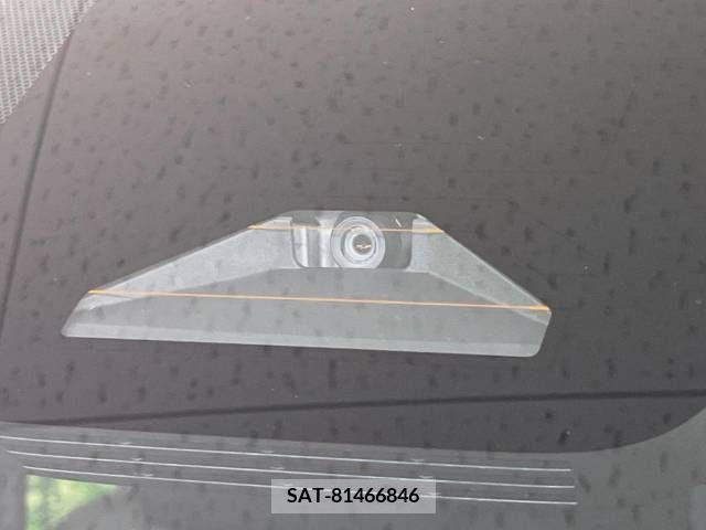 Toyota NOAH 2023-06 217403-2