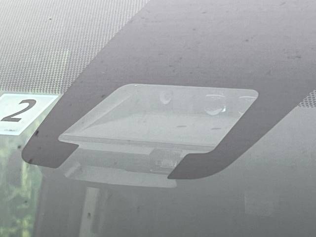 Toyota VOXY 2017-02 191732-2