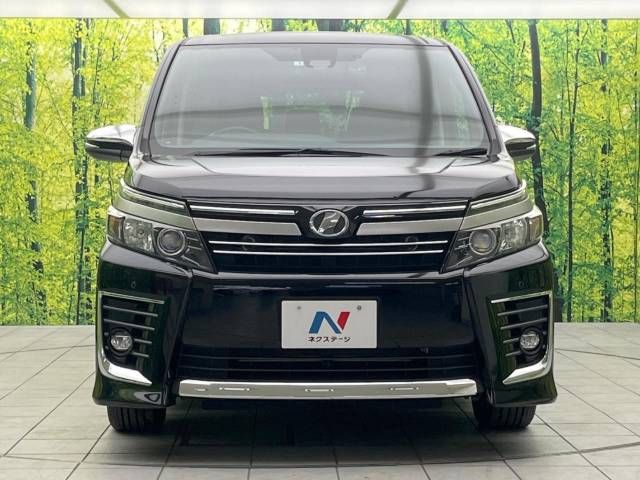 Toyota VOXY 2017-02 191732-15
