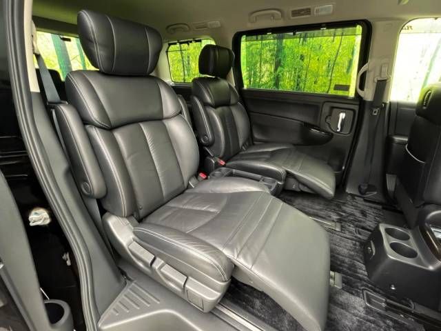Nissan ELGRAND 2013-09 29120-8