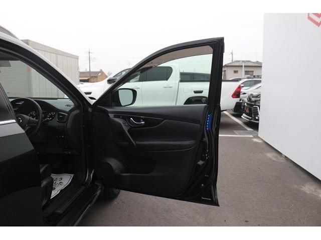 Nissan X-TRAIL 2018-07 180394-9