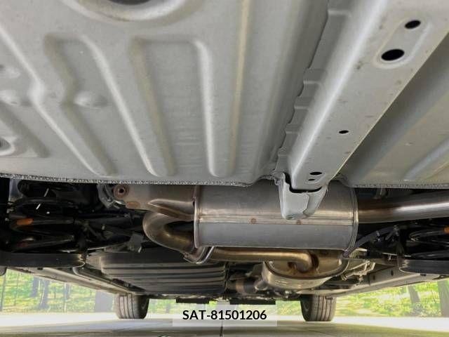 Toyota VOXY 2021-10 289074-19