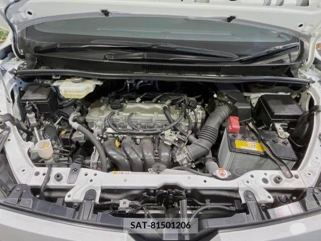 Toyota VOXY 2021-10 289074-18