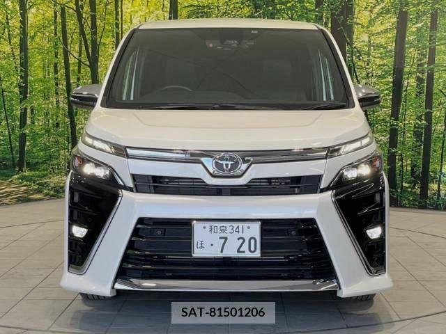 Toyota VOXY 2021-10 289074-14