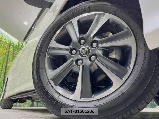 Toyota VOXY 2021-10 289074-12