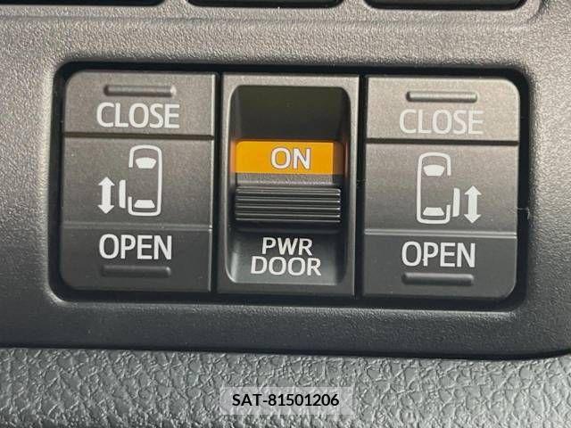 Toyota VOXY 2021-10 289074-5