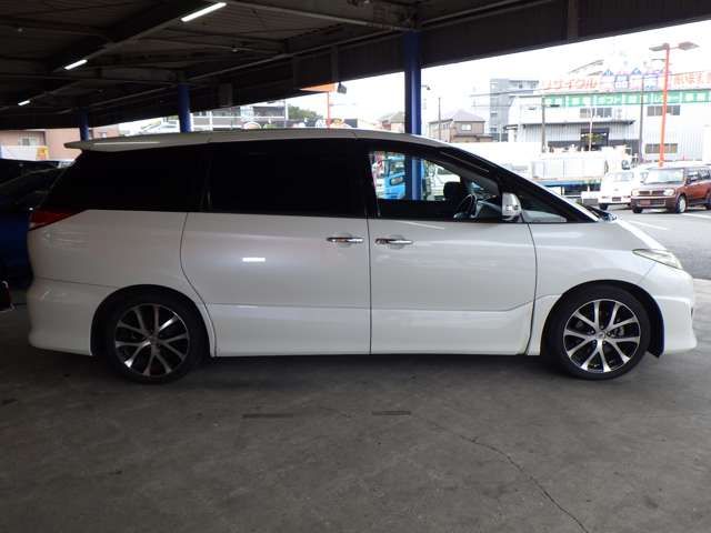 Toyota ESTIMA 2011-04 19359-4
