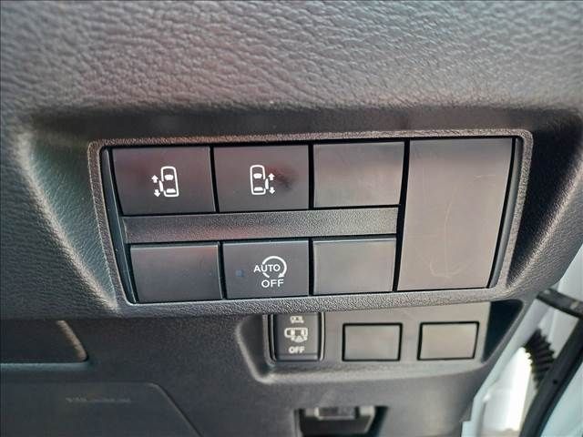Nissan ROOX 2022-06 21789-14