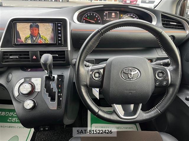 Toyota SIENTA 2018-10 256855-9