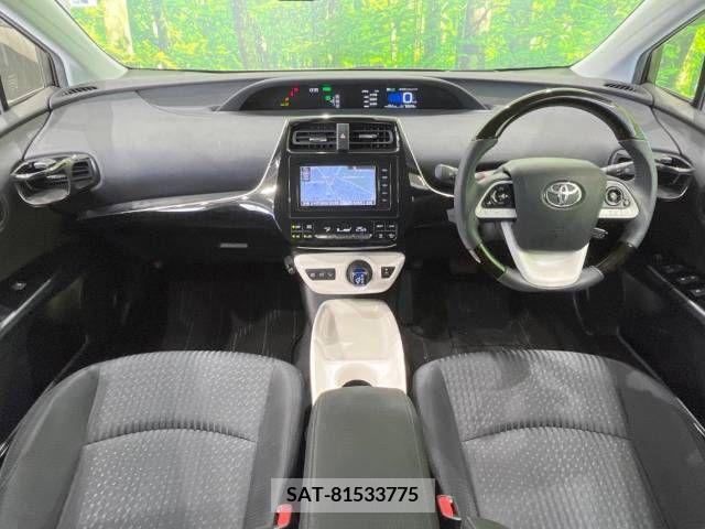 Toyota PRIUS 2016-03 366556-1
