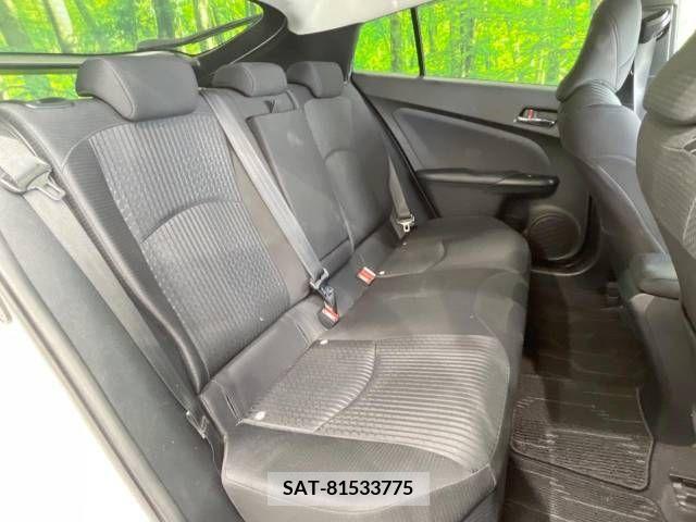 Toyota PRIUS 2016-03 366556-11