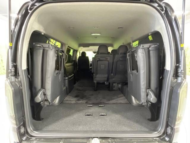 Toyota HIACE WAGON 2022-12 12683-10