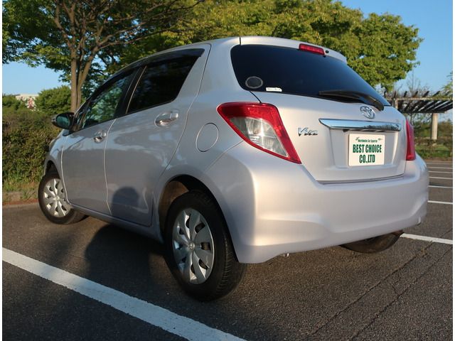 Toyota VITZ 2013-03 189531-2