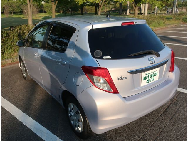 Toyota VITZ 2013-03 189531-6