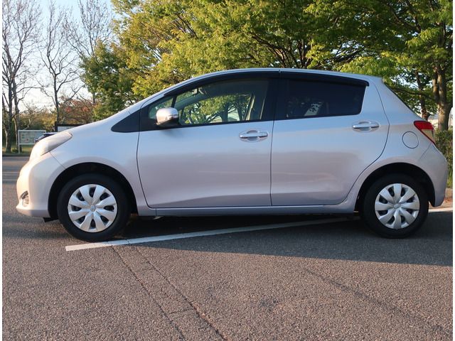 Toyota VITZ 2013-03 189531-5