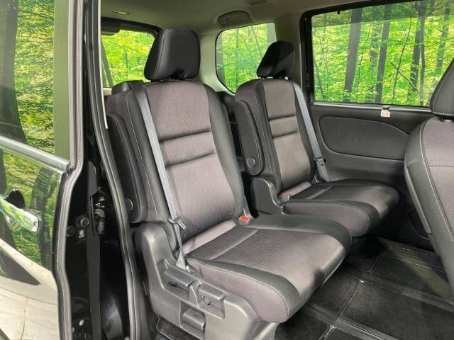 Nissan SERENA 2018-07 11960-9