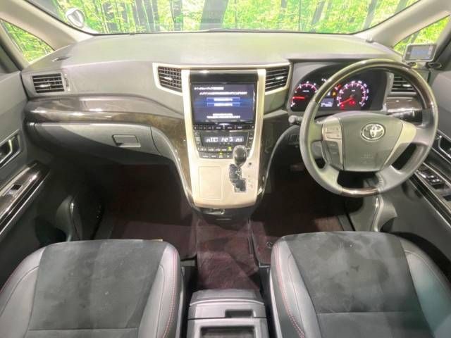 Toyota VELLFIRE 2013-06 4638-1