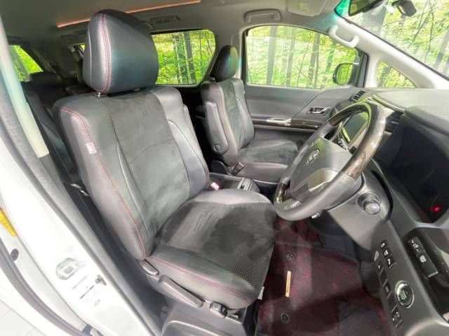 Toyota VELLFIRE 2013-06 4638-8