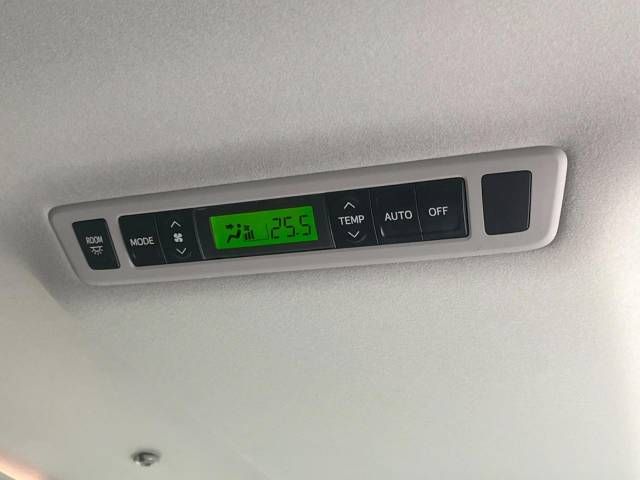 Toyota VELLFIRE 2013-06 4638-6