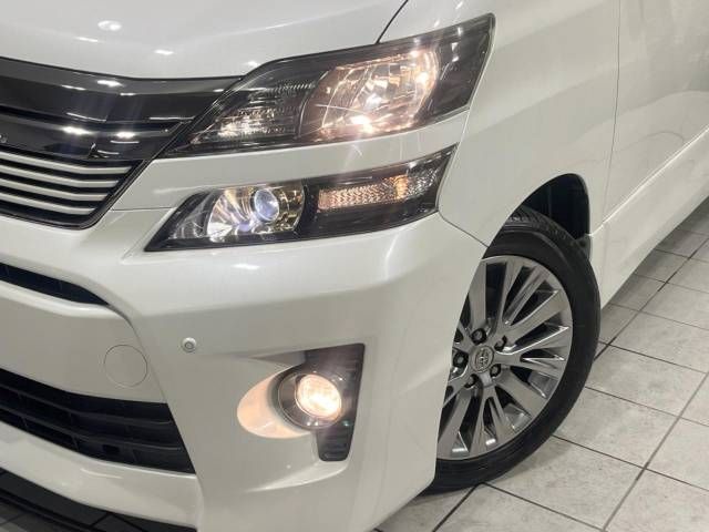Toyota VELLFIRE 2013-06 4638-13