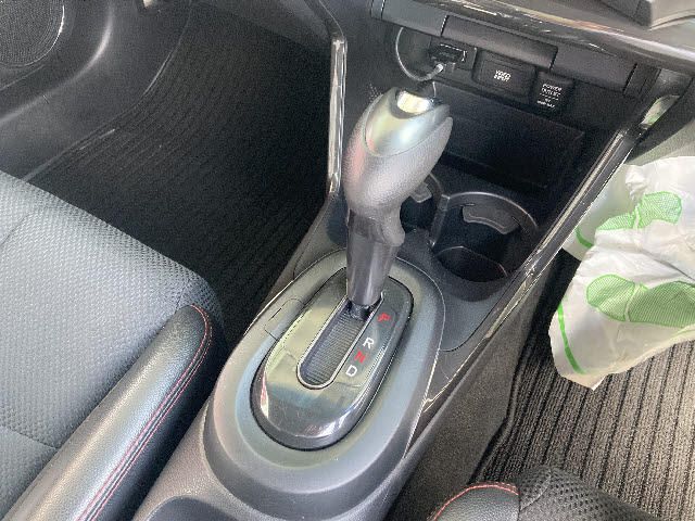 Honda CR-Z 2014-01 23324-8