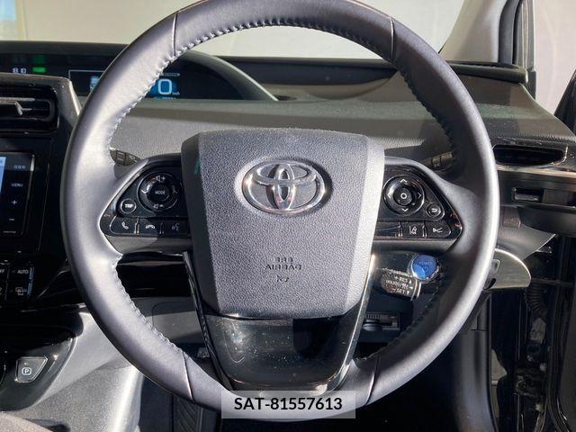 Toyota PRIUS 2020-02 322461-12