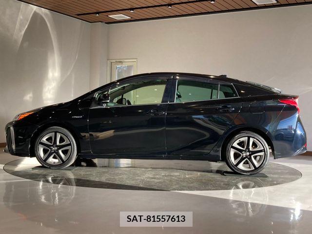 Toyota PRIUS 2020-02 322461-1